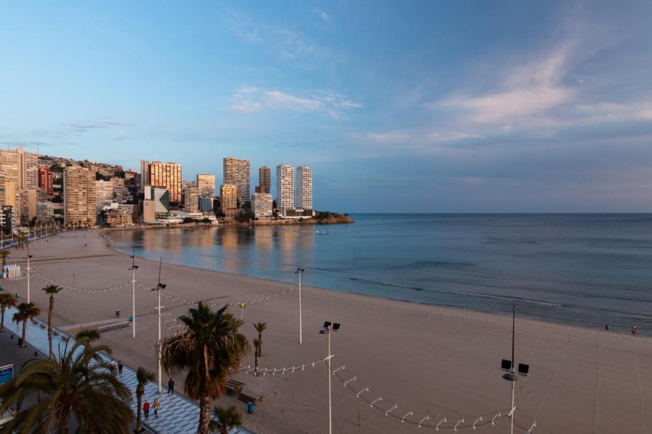 Luminoso Apartamento En Primera Linea De Playa Benidorm Eksteriør billede